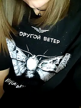 Aashikalaa élő XXX-chatje