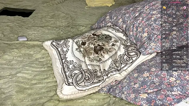 Онлайн чат XXX LoryMusetti