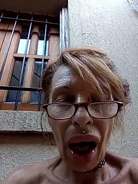 Živý XXX chat FrozenWaffle