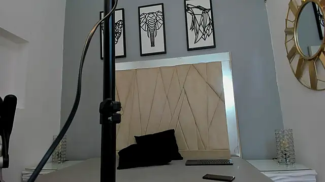 adams_bobbyのライブXXXチャット