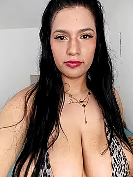 XXX chat uživo modela KorinaKovaa
