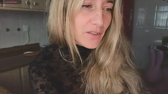 Lunamix Chat XXX live