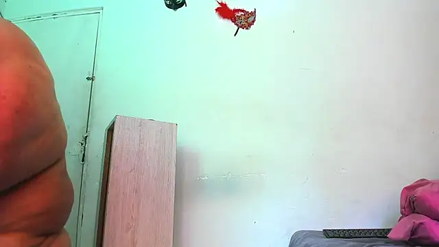 BBW_LATIN_BIGASSS 即時 XXX 聊天