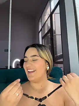 Antonella_Julieta – Live XXX-chat