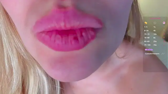 Tasha_Miu 现场XXX聊天