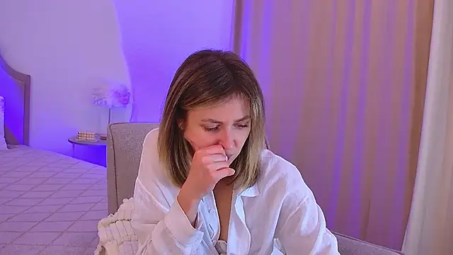 EmeraldGlow Chat XXX in diretta