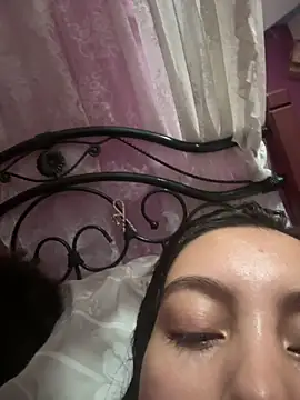 Valentinacouple Adlı Modelin Canlı XXX Sohbeti