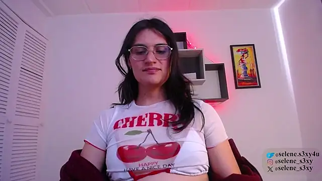 Chat XXX en directo de selene_cutie