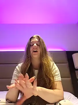 VanLifeVixenn Live XXX chat