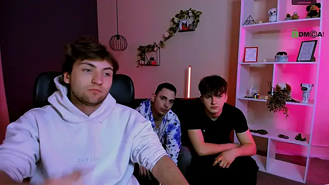 travis_wolf_: вебкам-шоу