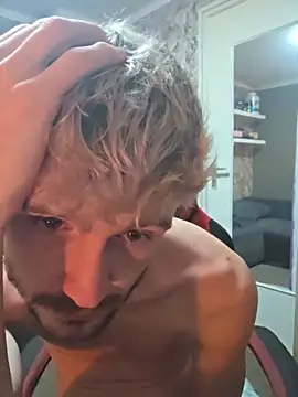 Show modela Dejvvvv95 na web-kameri