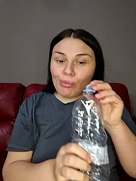 6Alice9 Show in webcam