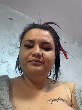 Xannyzzzz Webcam-Show