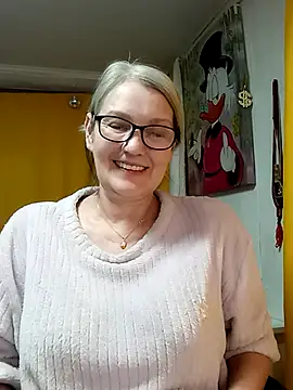 irinamaux 现场XXX聊天