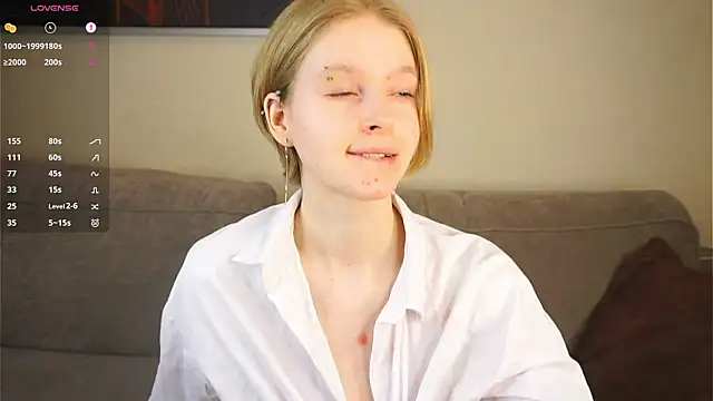 ToyaPletz Adlı Modelin Canlı XXX Sohbeti