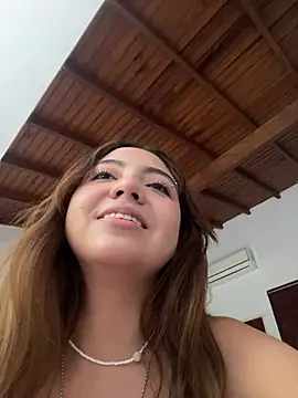 Bonni_lohan élő XXX-chatje