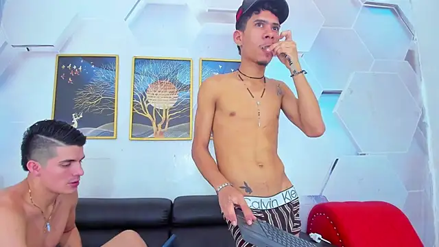 Czat XXX na żywo – Alex_jeins_at