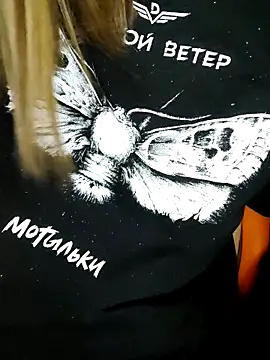 Aashikalaa élő XXX-chatje