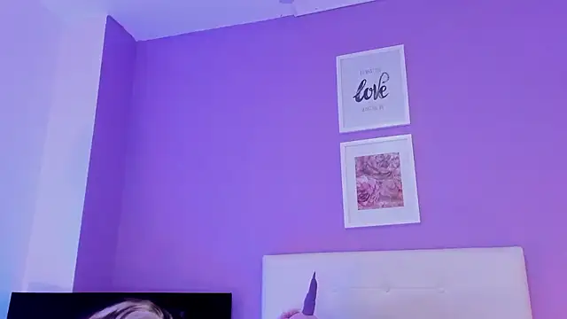 Charlotte11-11 – Naživo XXX chat