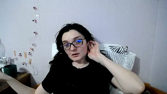 Shiny_gine Chat XXX in diretta