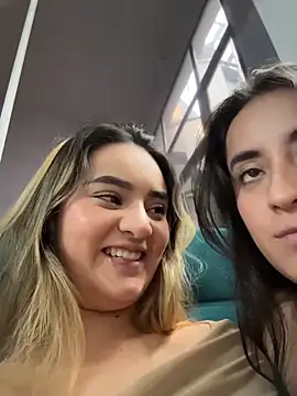 Antonella_Julieta élő XXX-chatje