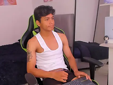 PaulTallx Live XXX-chat