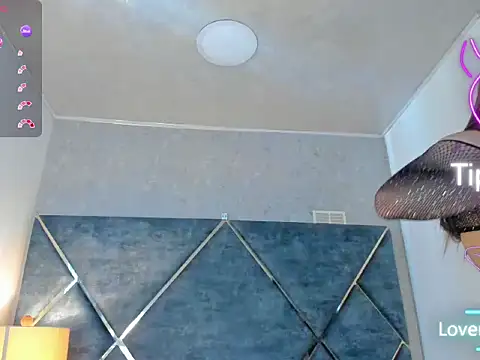 ashmonroeee: απευθείας συνομιλία ΧΧΧ