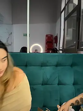 دردشة Antonella_Julieta الجنسية المباشرة