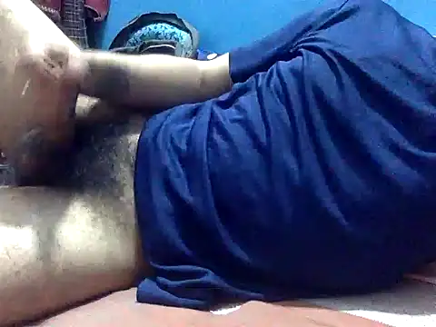 Precumboner Adlı Modelin Web Kamerası Şovu