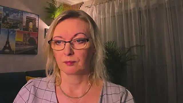 vanessa_chat: вебкам-шоу