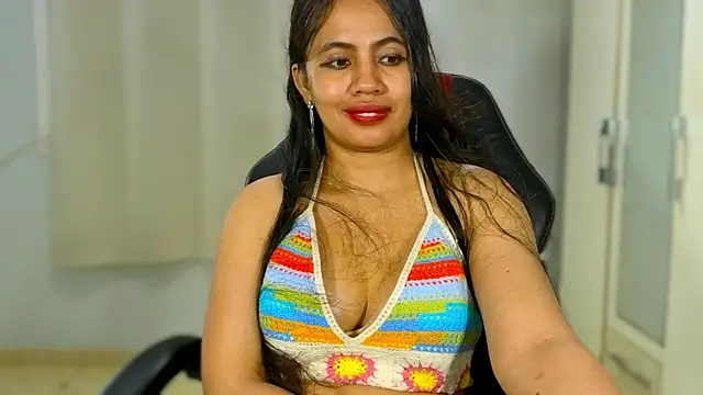 دردشة FannyXhot الجنسية المباشرة