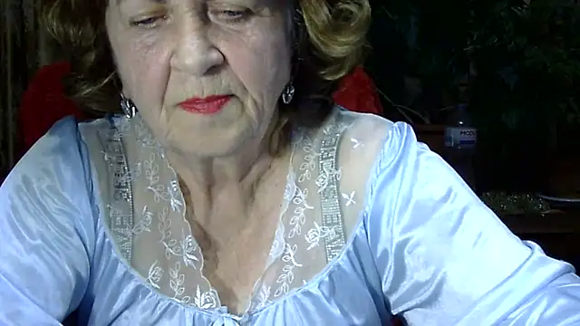 Show modela Emma52610 na web-kameri