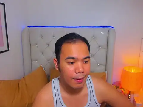 AsianZero 现场XXX聊天