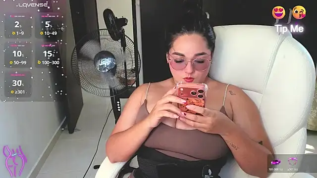 CelesteBrucee: απευθείας συνομιλία ΧΧΧ