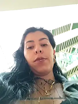 LuiannaのライブXXXチャット