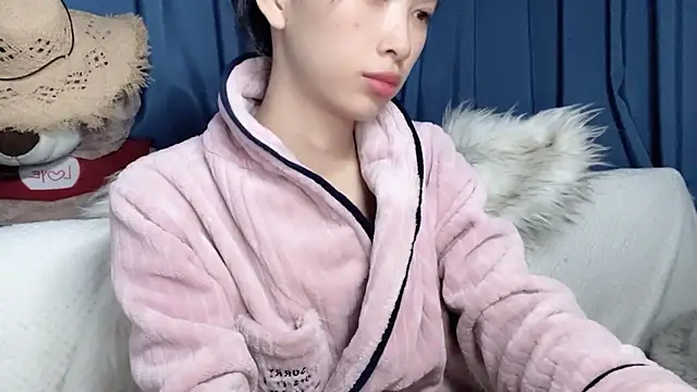 Lili-2 在線直播表演