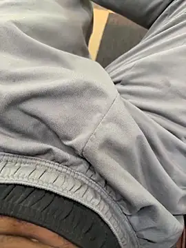 your_pervy_son: διαδικτυακό σόου στην κάμερα