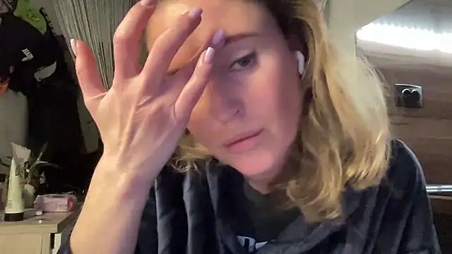 Ameli8 在線直播表演