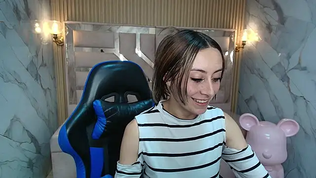 Chatroom XXX en direct de katalina_r_