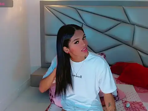 Scarlet_fantasyts webcam show