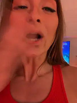 StracciaStella-'s Live XXX Chat