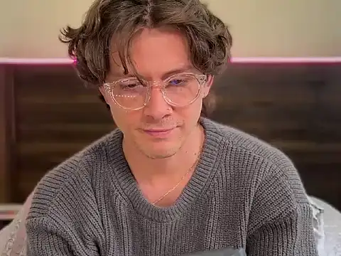 mcklister_kinky_feets' Webcam Show