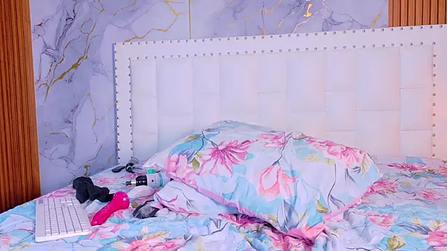 kinkylittlegirll Chat XXX in diretta