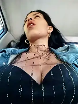 XXX chat uživo modela Luianna