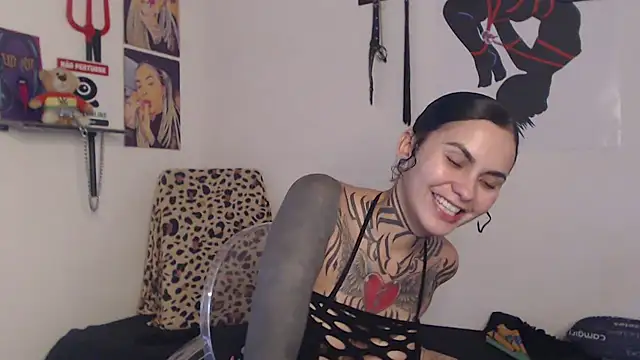 Perola__MayのライブXXXチャット