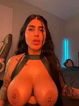 XXX chat uživo modela Niinarosee