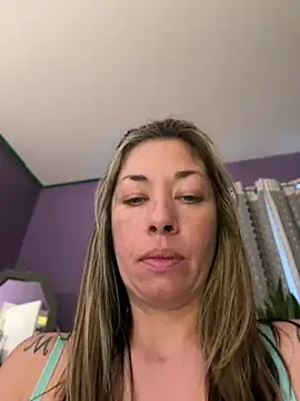 MiraKisss 라이브 XXX 채팅