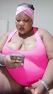 XSEXYBBW69X 现场XXX聊天