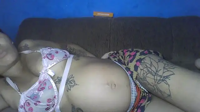 thasmyni's Live XXX Chat