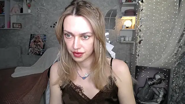 Živý XXX chat NickyAdamidi